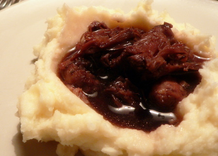 stew v obroču pireja