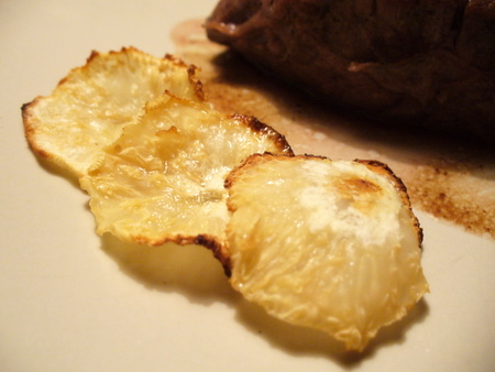 zakaj se zelena imenuje zelena, če je v resnic bela?