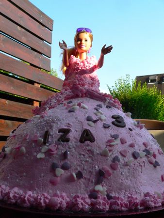 pinky cake pinky cake